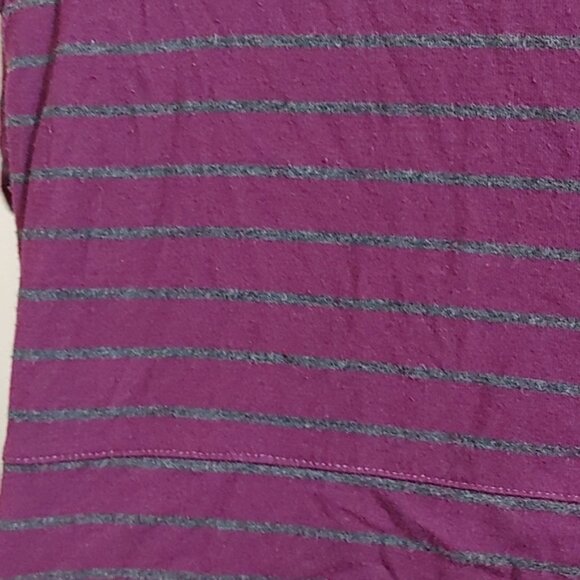 Thyme maternity burgundy gray stripes nursing top 3/4 sleeves XS - Picture 2 of 7